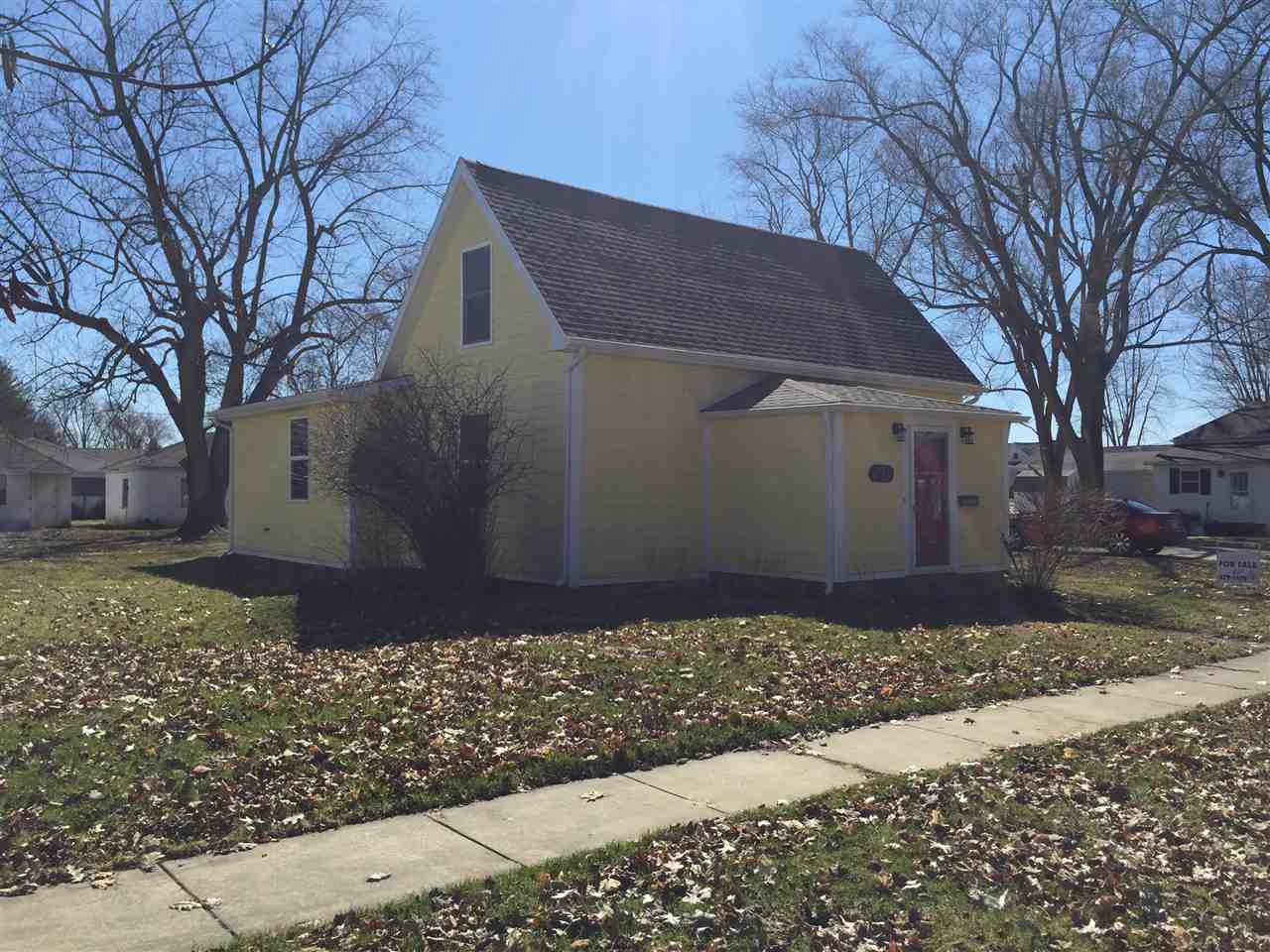 610 S Wood St, Brookston, IN 47923 photo 4