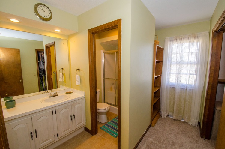 16125 Barryknoll Way, Granger, IN 46530 photo 18