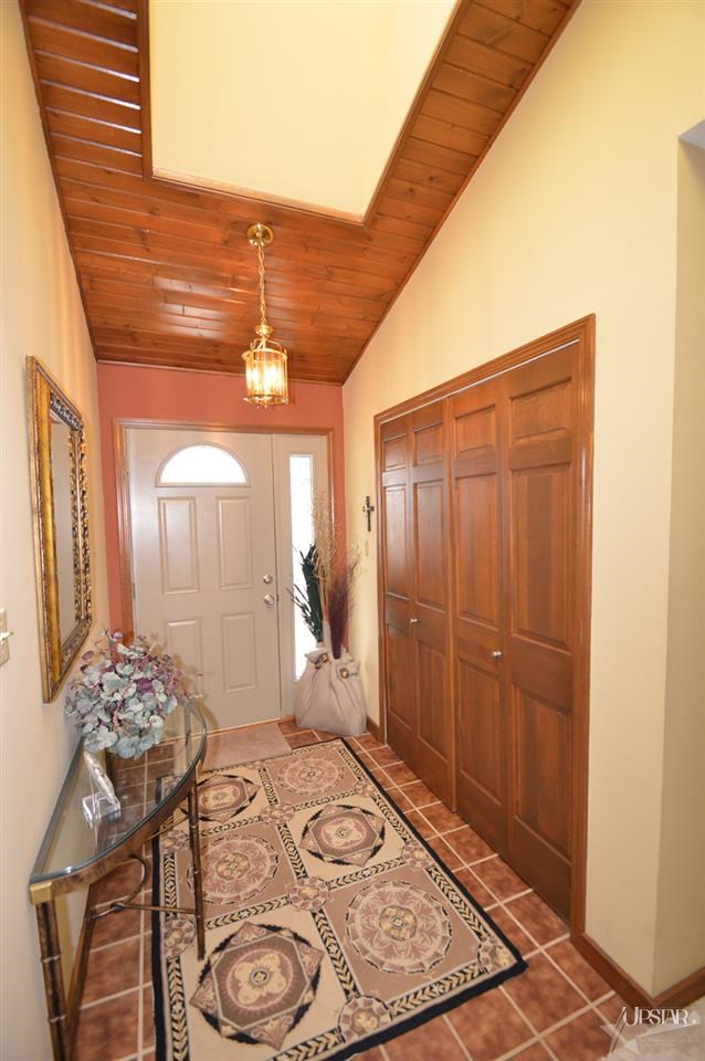 9414 Silverfox Dr, Fort Wayne, IN 46804 photo 4