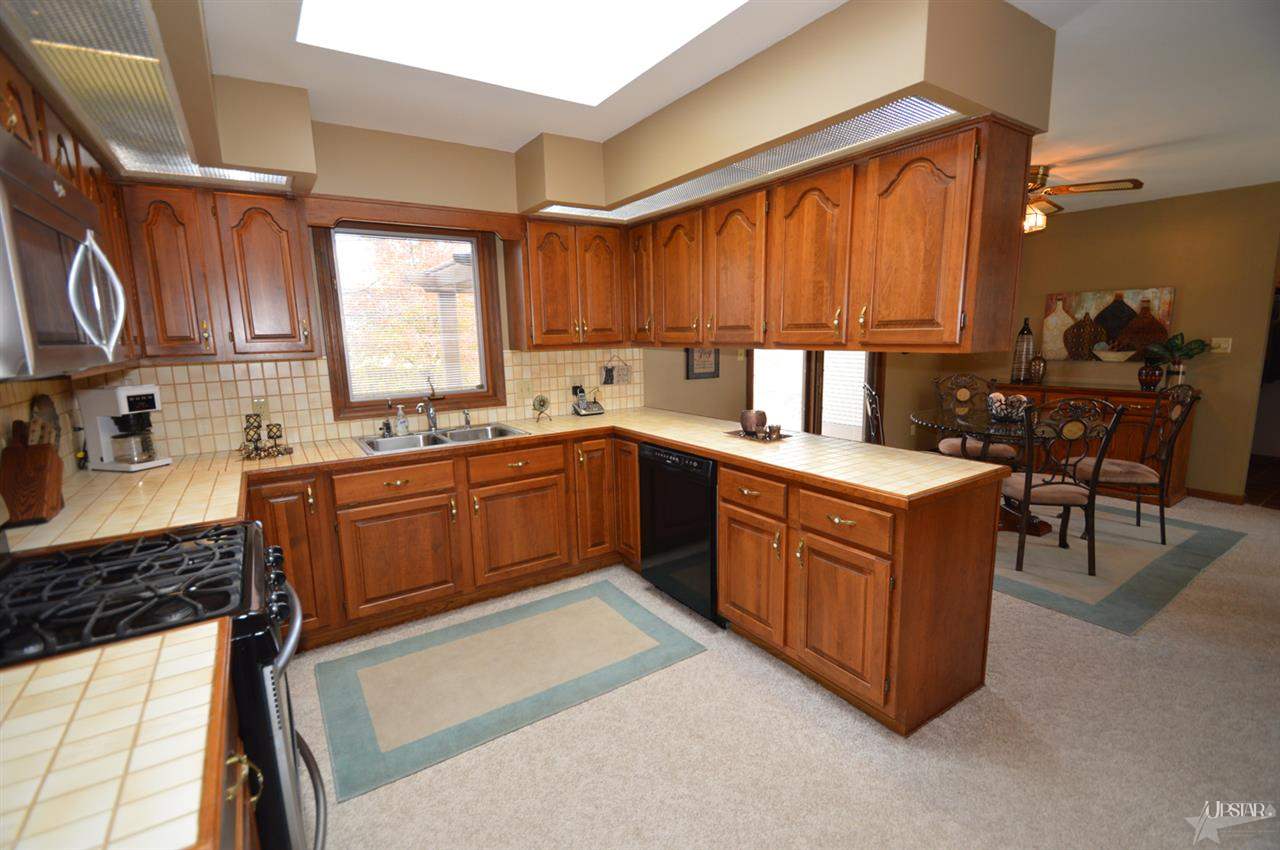 9414 Silverfox Dr, Fort Wayne, IN 46804 photo 9