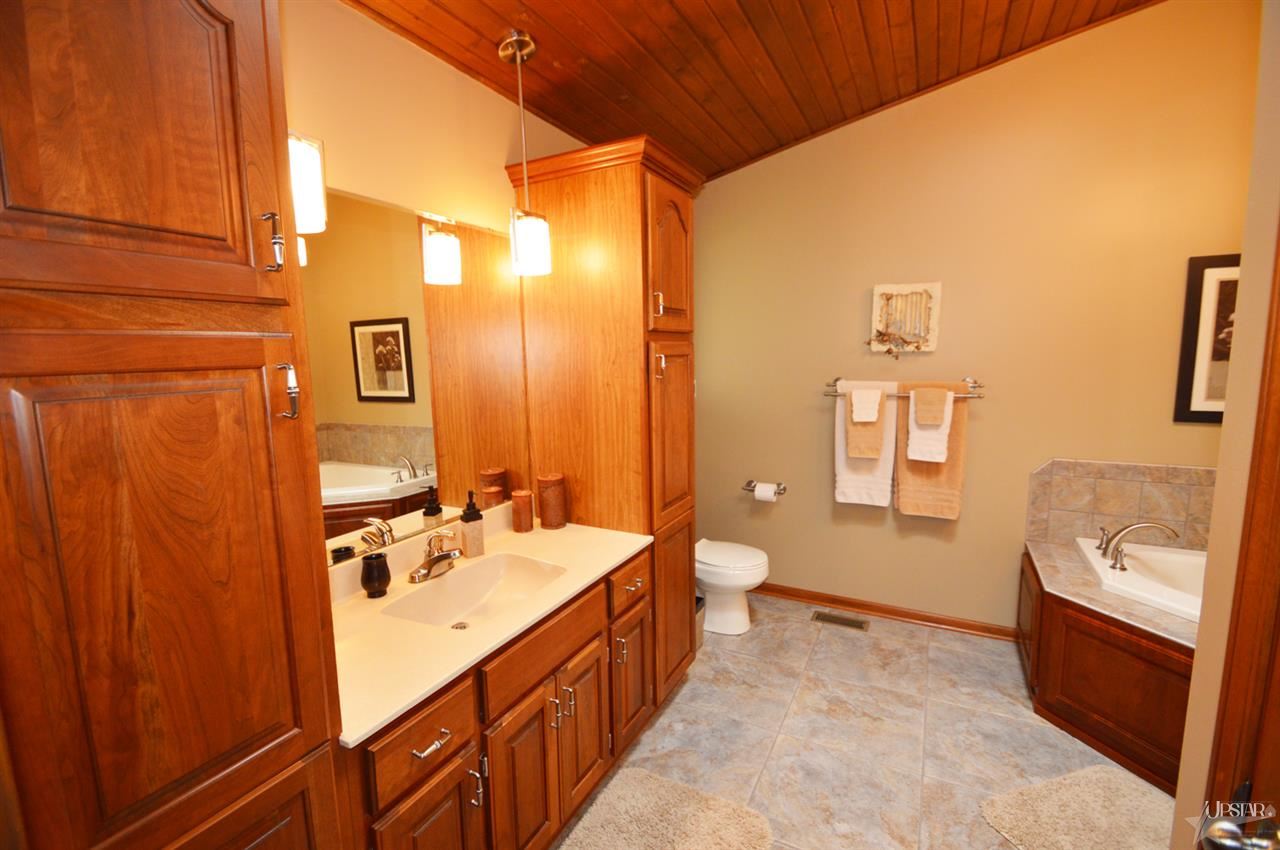 9414 Silverfox Dr, Fort Wayne, IN 46804 photo 16