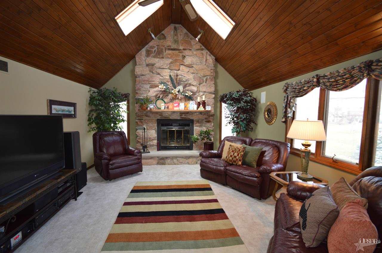 9414 Silverfox Dr, Fort Wayne, IN 46804 photo 8