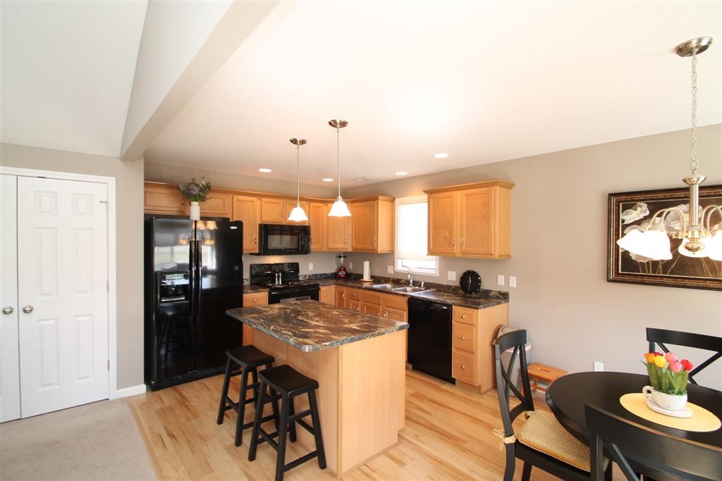 1516 Dunnagans Way, New Haven, IN 46774 photo 4