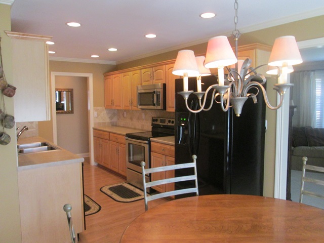 305 N Eucalyptus Ct, Muncie, IN 47304 photo 5