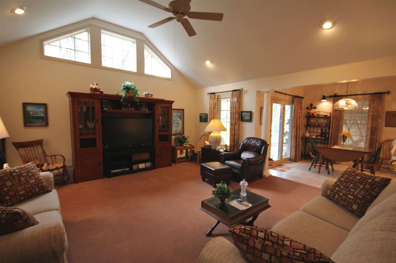 1020 Creekside Ct, Newburgh, IN 47630 photo 9
