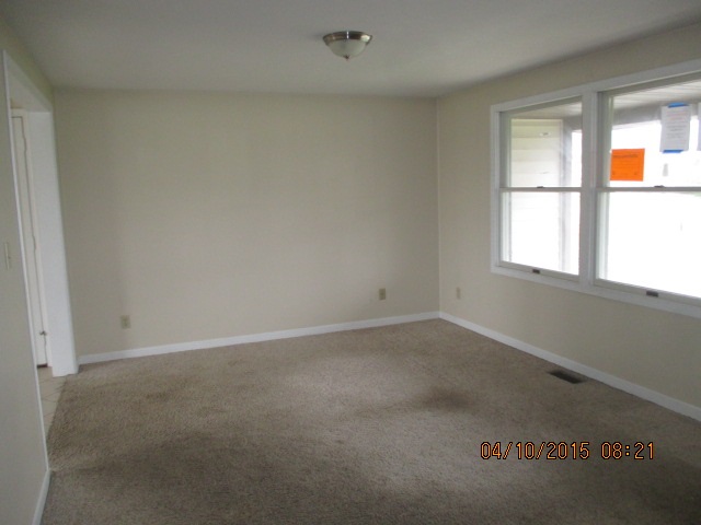 104 Summers Dr, Tipton, IN 46072 photo 4
