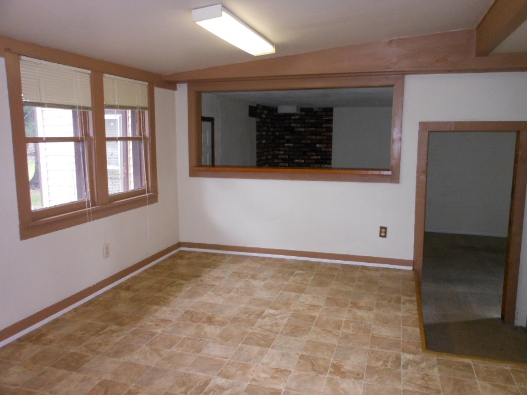 1536 Edwardsburg Ave, Elkhart, IN 46514 photo 9