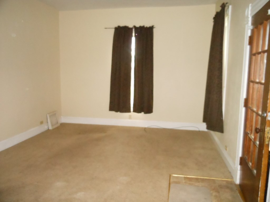 1536 Edwardsburg Ave, Elkhart, IN 46514 photo 4