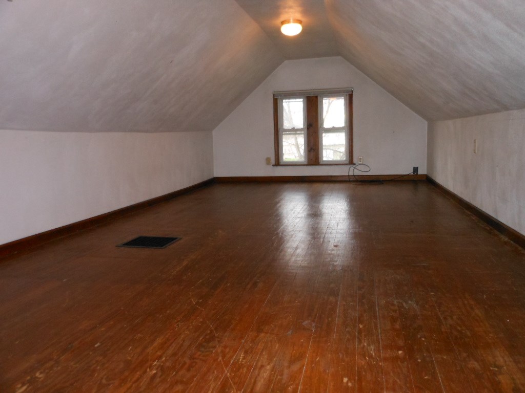1536 Edwardsburg Ave, Elkhart, IN 46514 photo 12