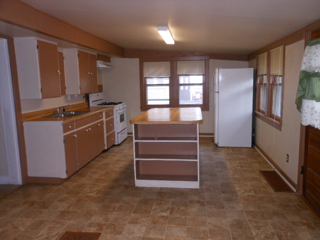 1536 Edwardsburg Ave, Elkhart, IN 46514 photo 7