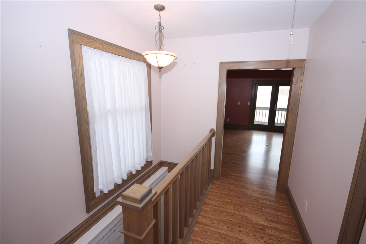 631 E Spear Rd, Columbia City, IN 46725 photo 2