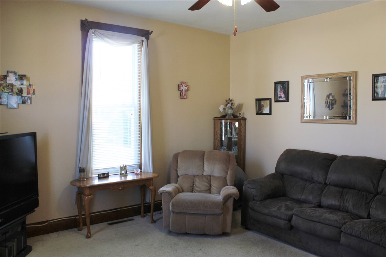 433 W 9th St, Ferdinand, IN 47532 photo 5