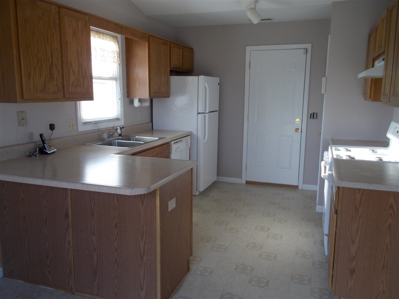 913 Meadow Way, Churubusco, IN 46723 photo 8