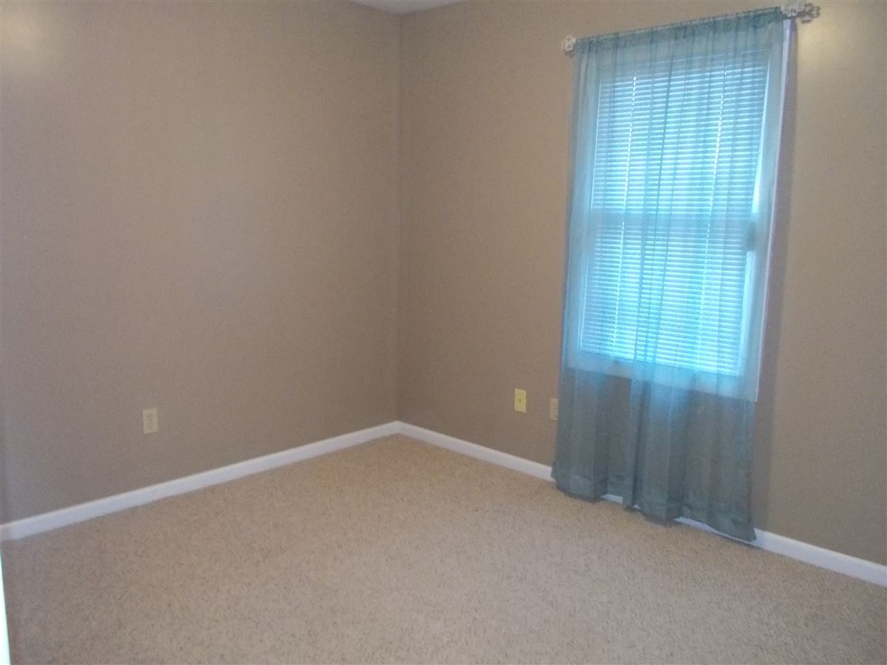 913 Meadow Way, Churubusco, IN 46723 photo 12