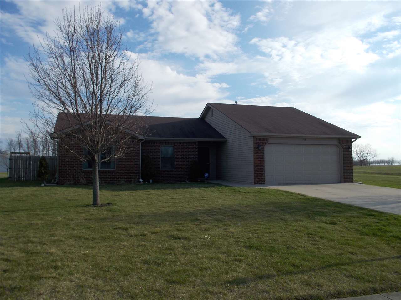 913 Meadow Way, Churubusco, IN 46723 photo 2