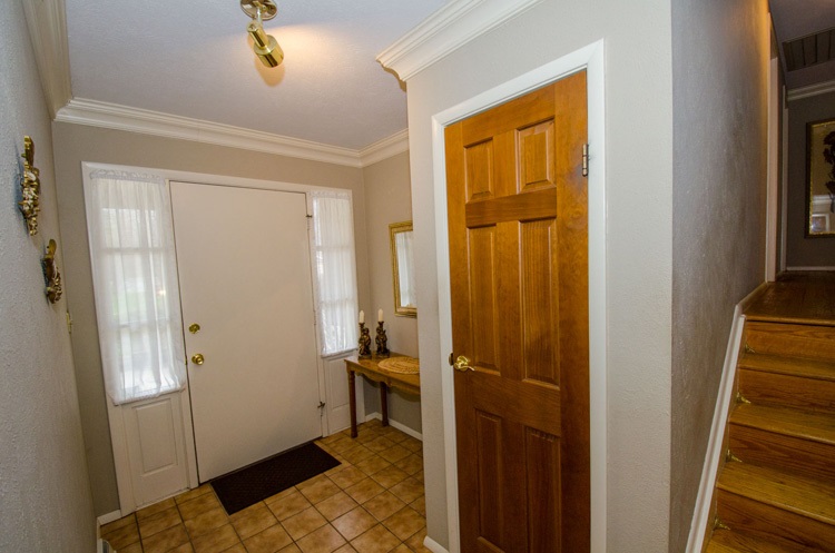 5524 Cape Cod Ln, South Bend, IN 46614 photo 8