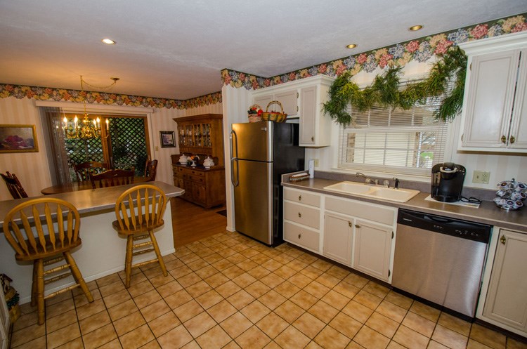 5524 Cape Cod Ln, South Bend, IN 46614 photo 9