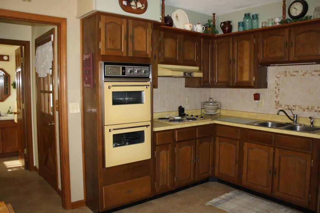 8915 S 200 W, Romney, IN 47981 photo 12