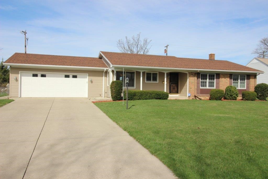 3711 Inwood Dr, Fort Wayne, IN 46815 photo 1