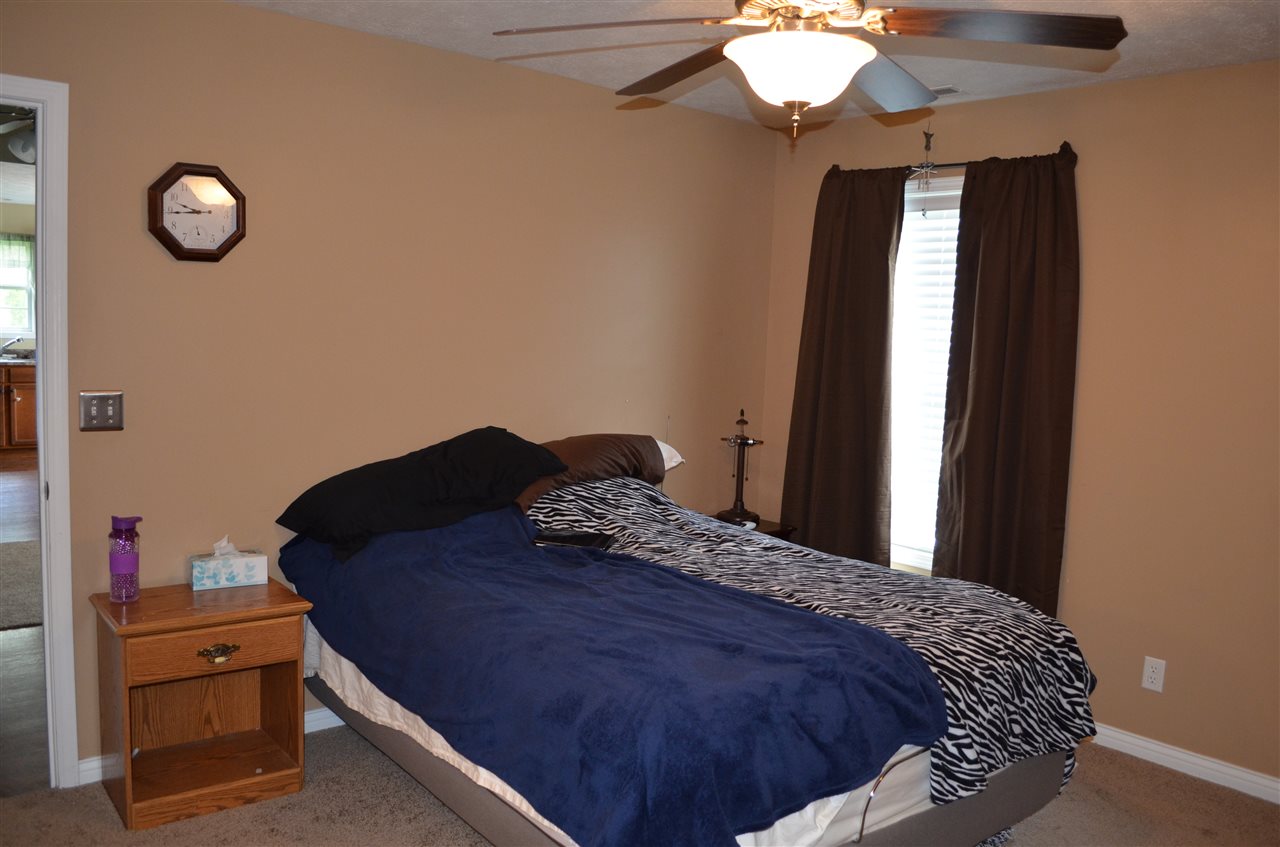 4011 Jazmyne Ct, Evansville, IN 47711 photo 7