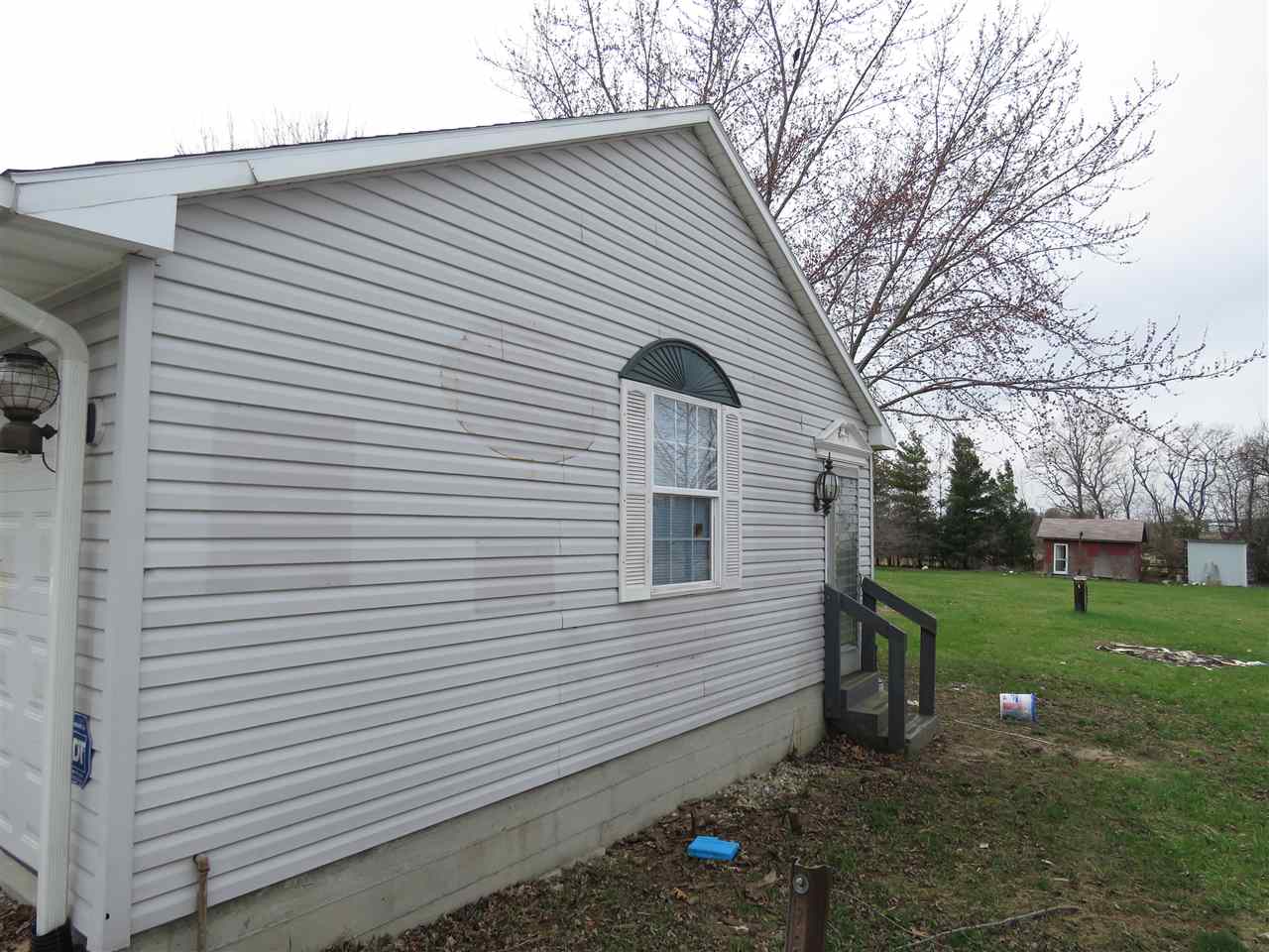 705 N Main St, Avilla, IN 46710 photo 15