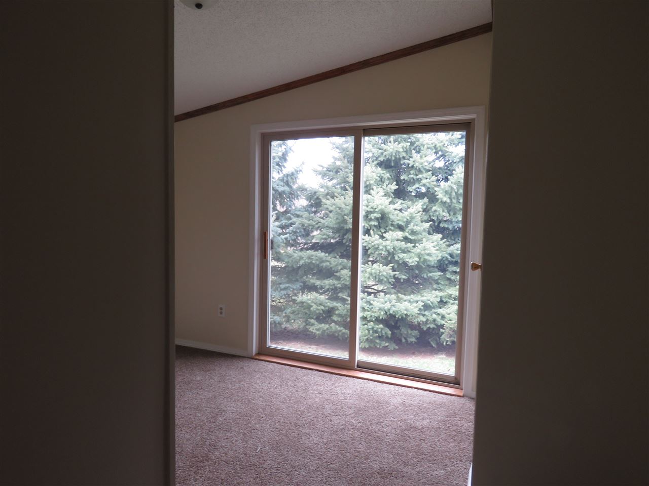 705 N Main St, Avilla, IN 46710 photo 12