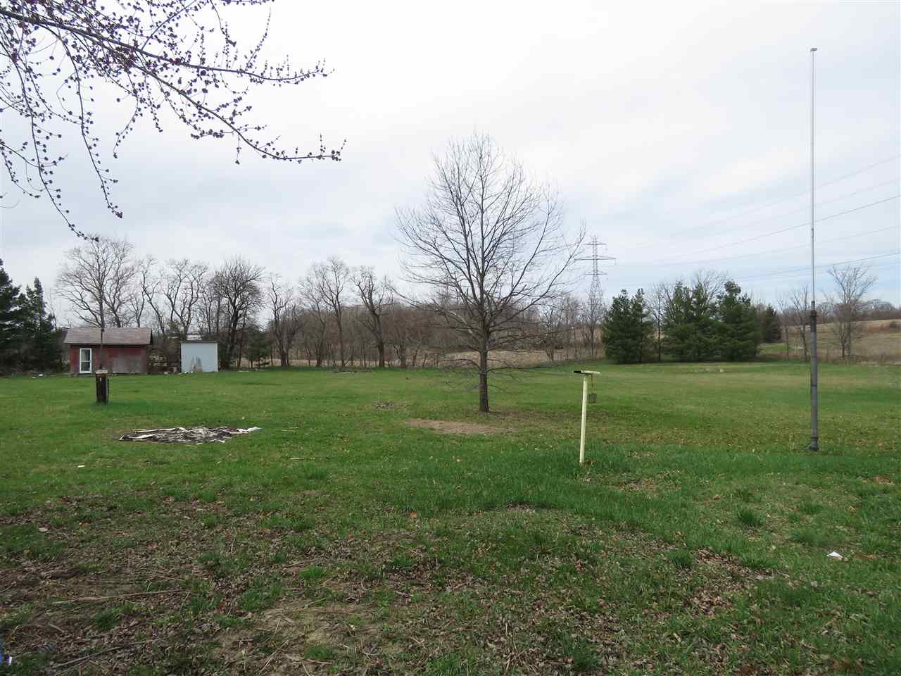 705 N Main St, Avilla, IN 46710 photo 2