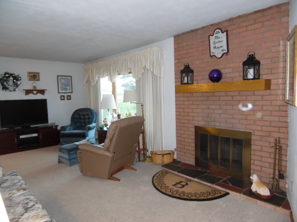 10420 N State Rd 1, Ossian, IN 46777 photo 3