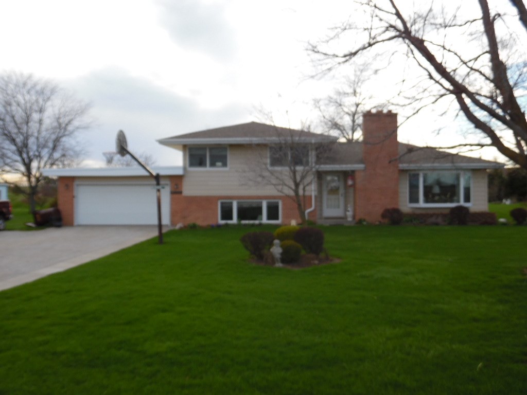 10420 N State Rd 1, Ossian, IN 46777 photo 1