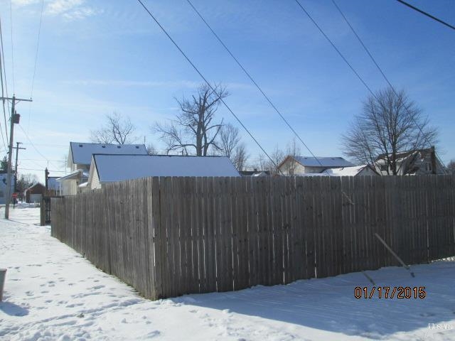 402 W Lafever St, Ossian, IN 46777 photo 6