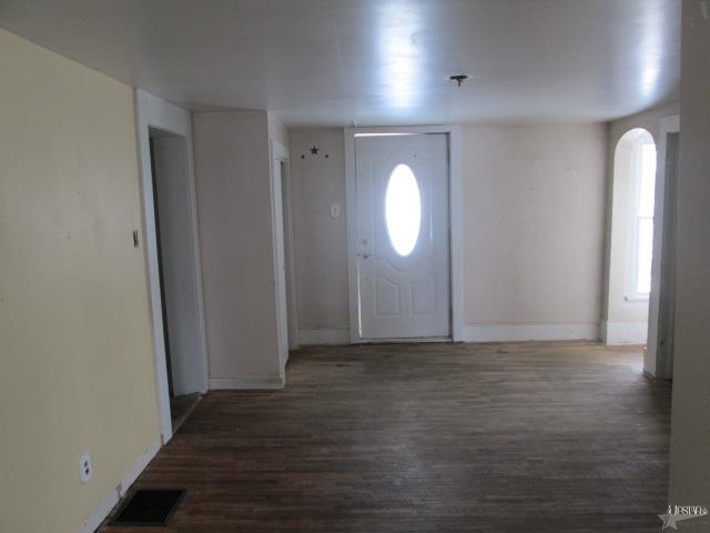 402 W Lafever St, Ossian, IN 46777 photo 10
