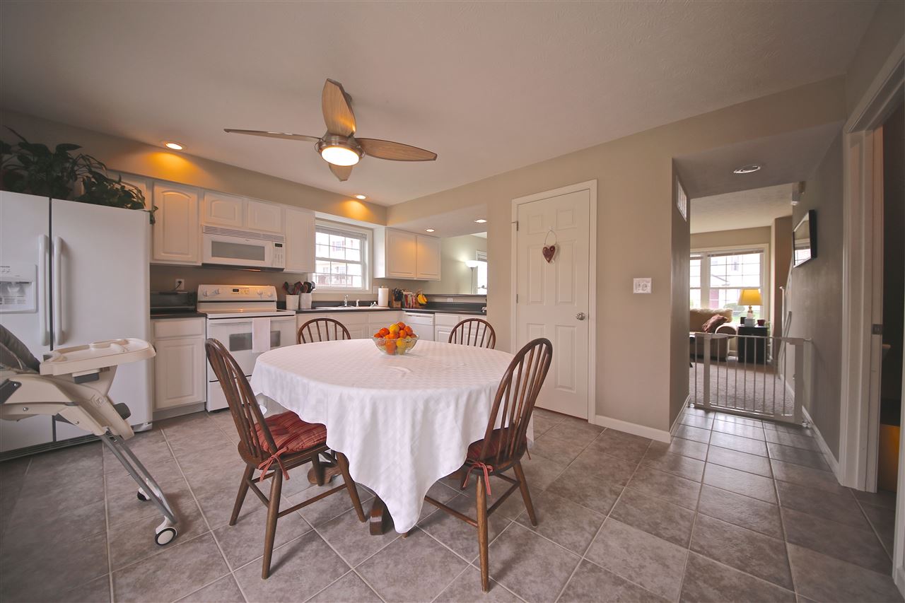 1288 S Cobble Creek Cir, Bloomington, IN 47401 photo 3