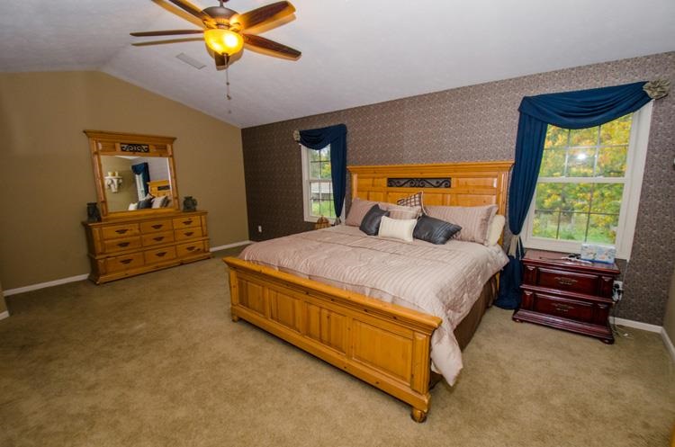 522 Shepherds Cove Dr, Osceola, IN 46561 photo 5