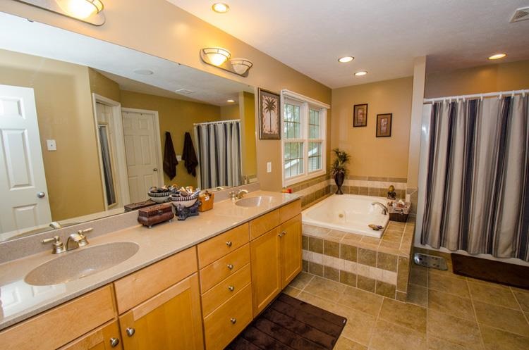 522 Shepherds Cove Dr, Osceola, IN 46561 photo 6
