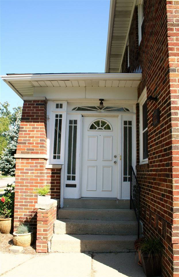 2530 Hubertus Ave, Fort Wayne, IN 46805 photo 2
