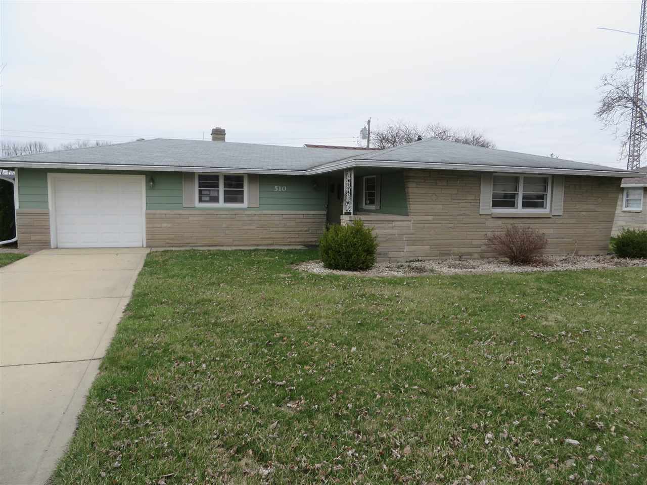510 Rainbow Dr, Kokomo, IN 46902 photo 1