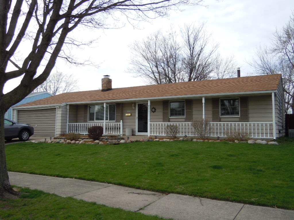 810 E 11th, Mishawaka, IN 46544 photo 1