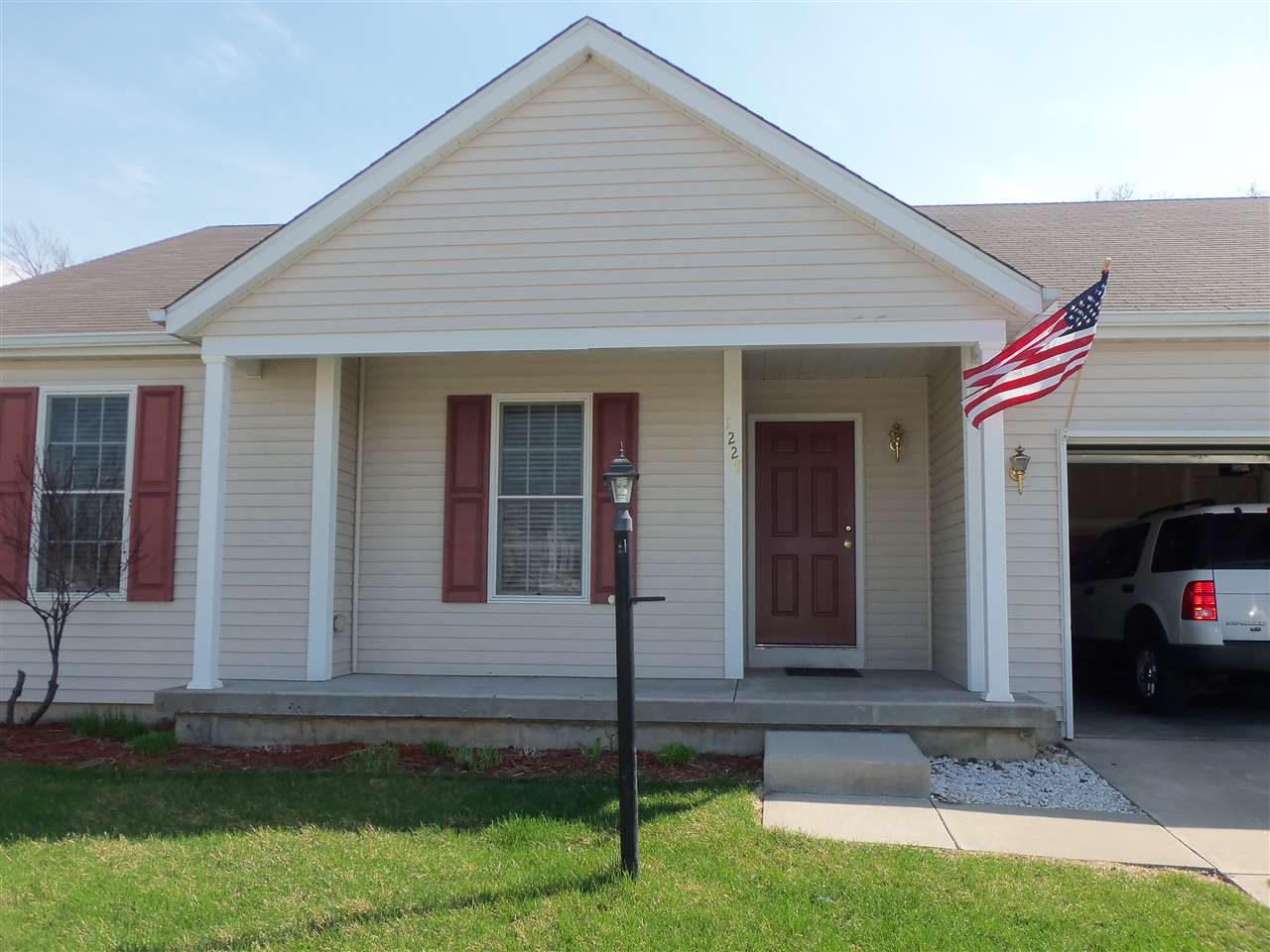1225 Climbing Rose Ln, Mishawaka, IN 46544 photo 1