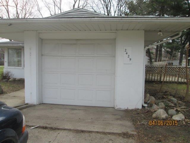 2429 Pleasant Plain Ave, Elkhart, IN 46517 photo 2