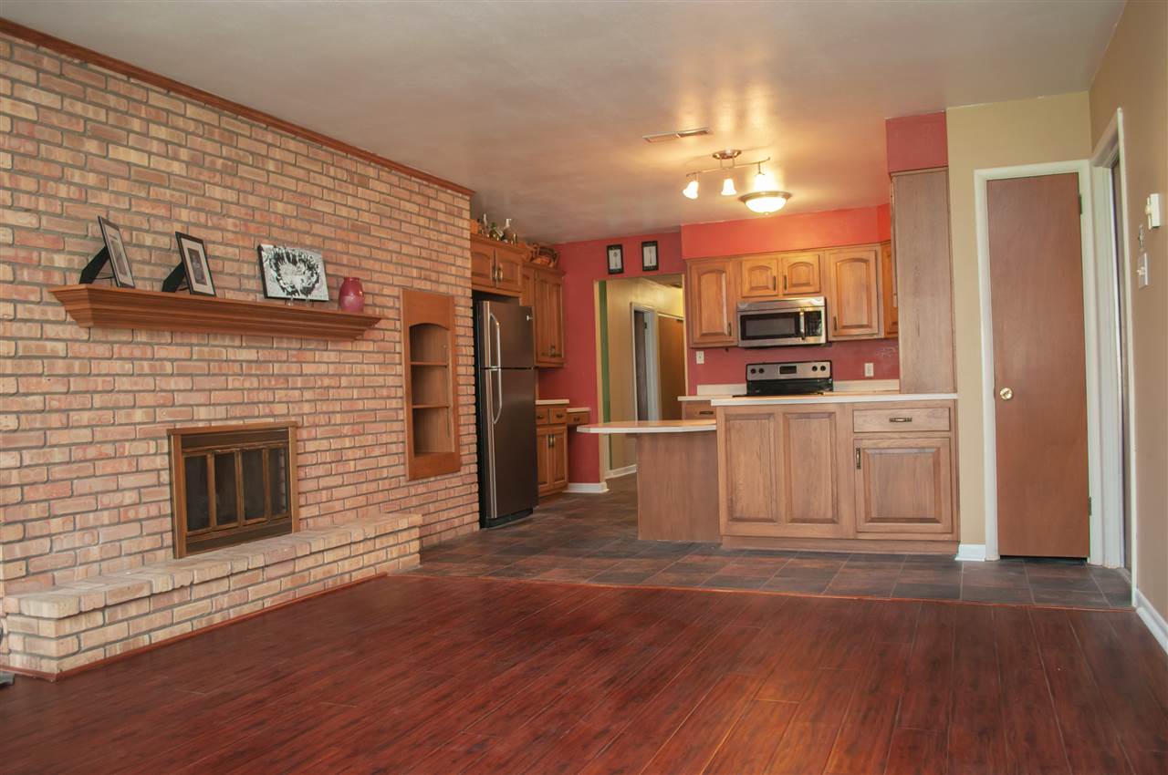 3519 Kirkfield Dr, Fort Wayne, IN 46815 photo 4