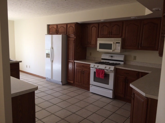 802 S Third St, Flora, IN 46929 photo 7