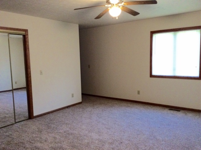 802 S Third St, Flora, IN 46929 photo 15
