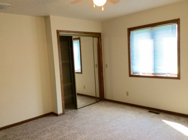 802 S Third St, Flora, IN 46929 photo 17