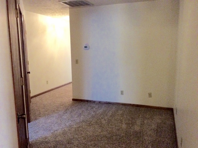 802 S Third St, Flora, IN 46929 photo 12