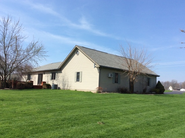 802 S Third St, Flora, IN 46929 photo 2