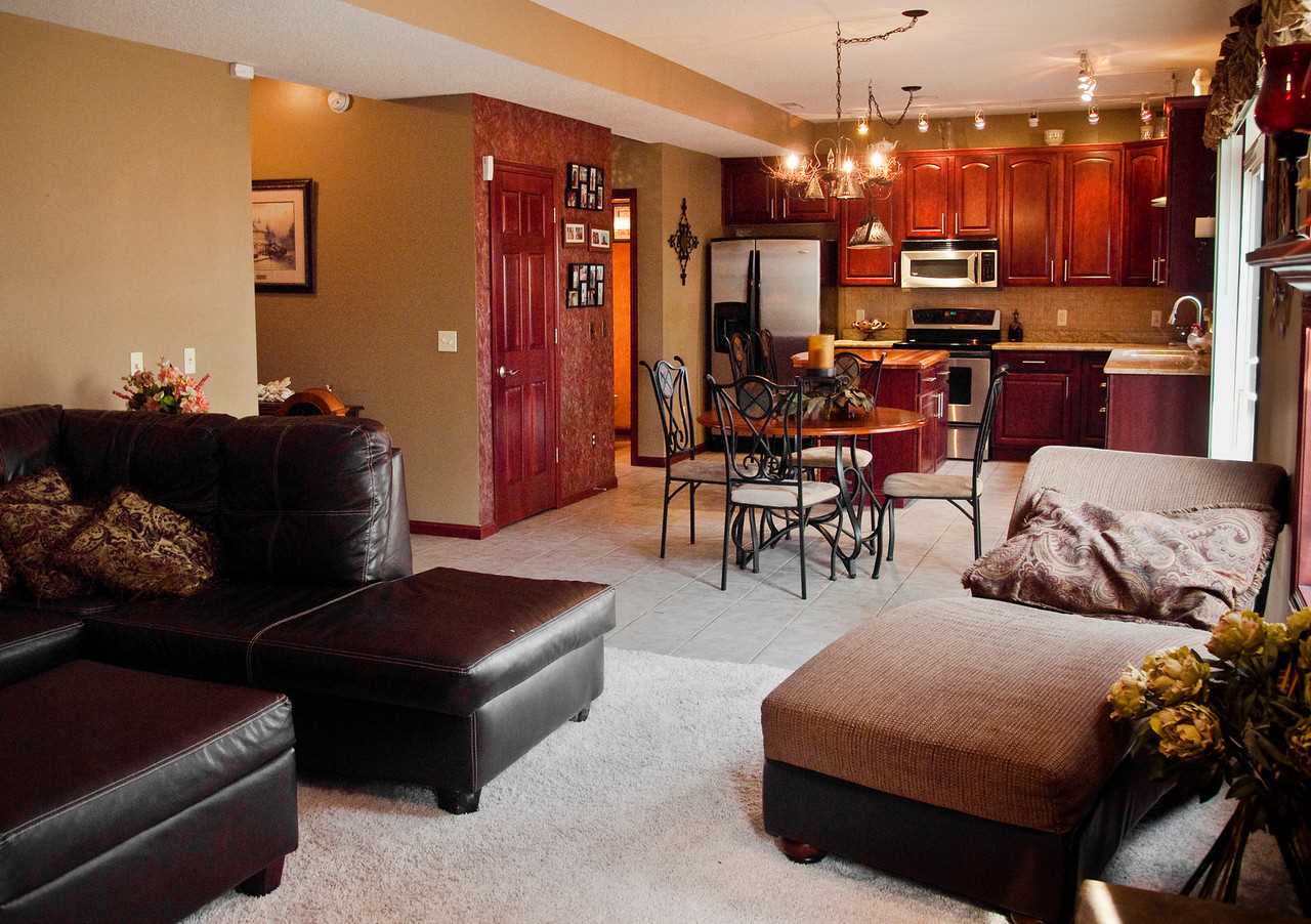 9022 Brickshire Pkwy, Fort Wayne, IN 46815 photo 10