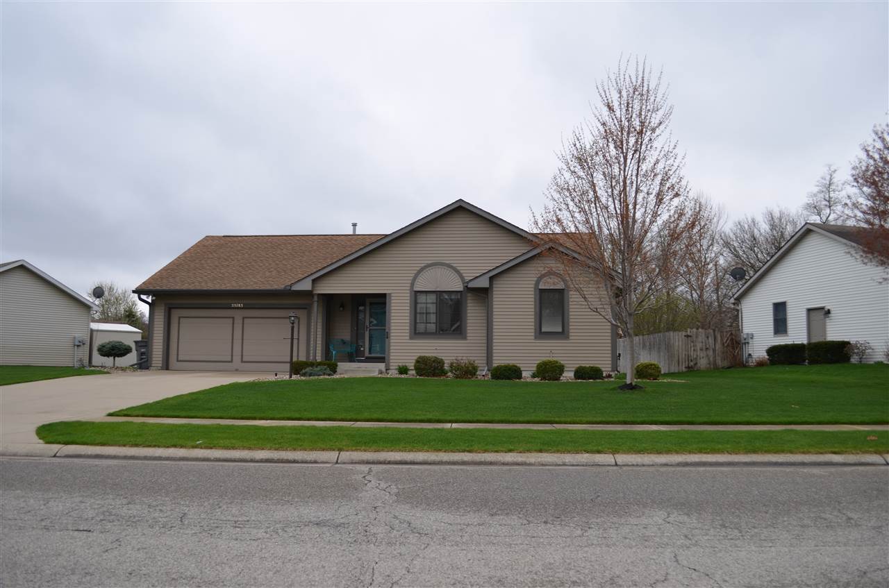 55783 Rooster Ln, Osceola, IN 46561 photo 1