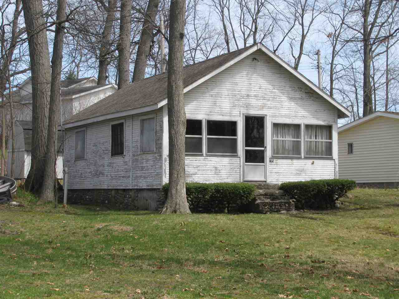 5590 S 980 E, Wolcottville, IN 46795 photo 2