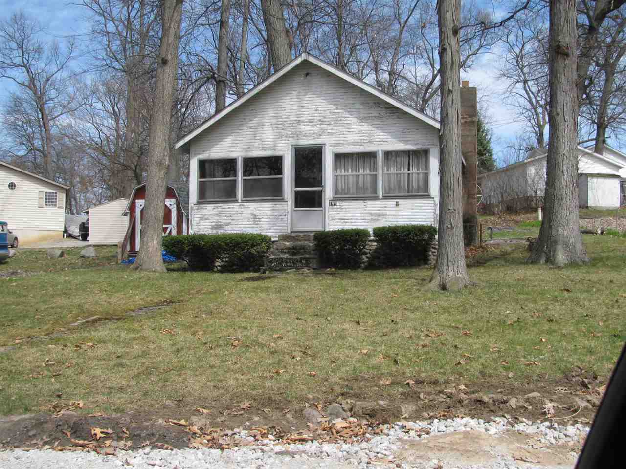 5590 S 980 E, Wolcottville, IN 46795 photo 1