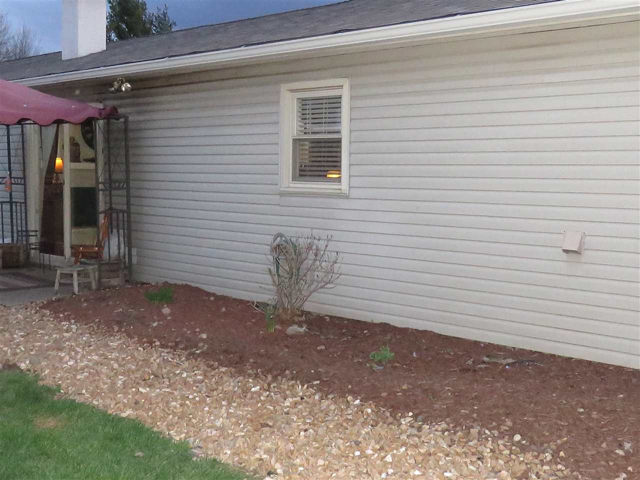 2010 Bowie Ct, Kendallville, IN 46755 photo 13